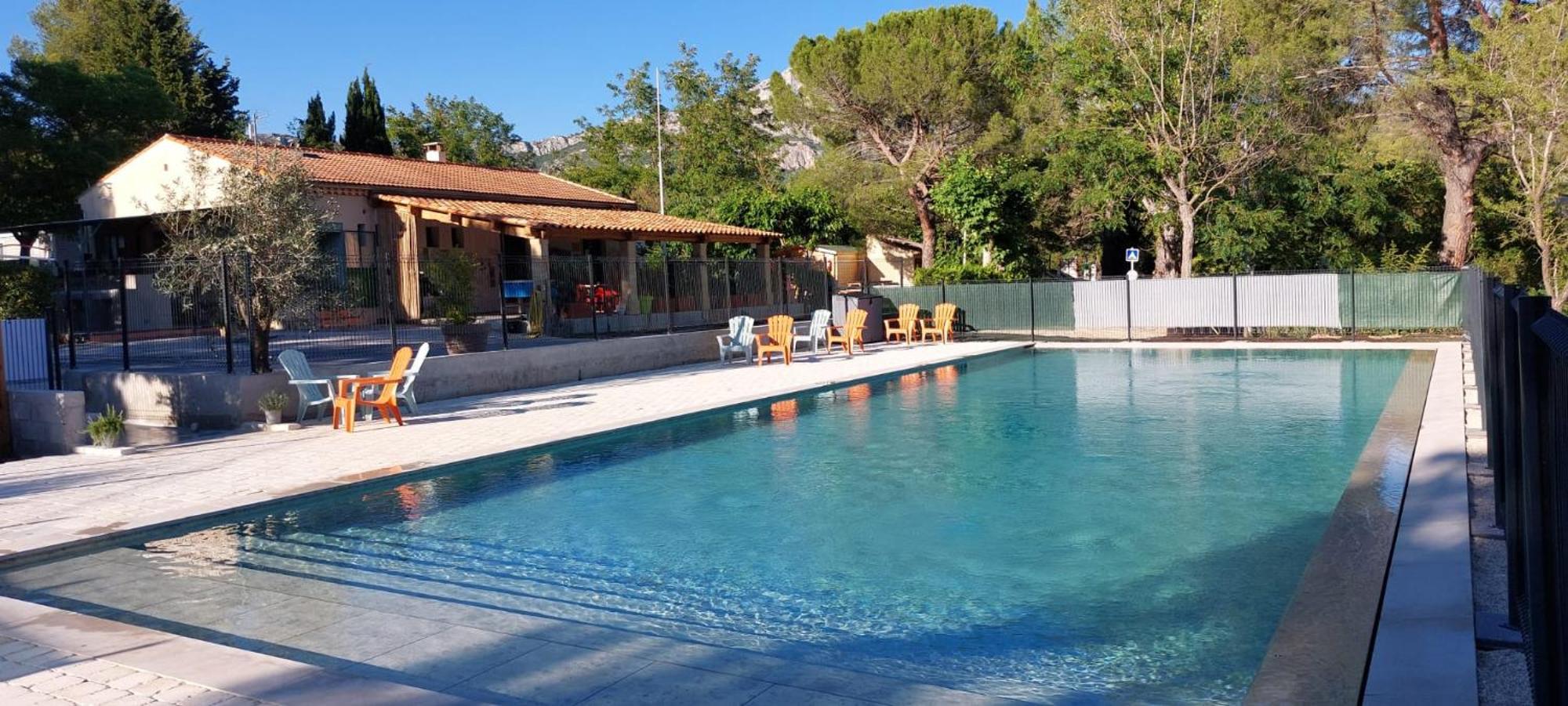 Camping Sainte Victoire Beaurecueil 외부 사진