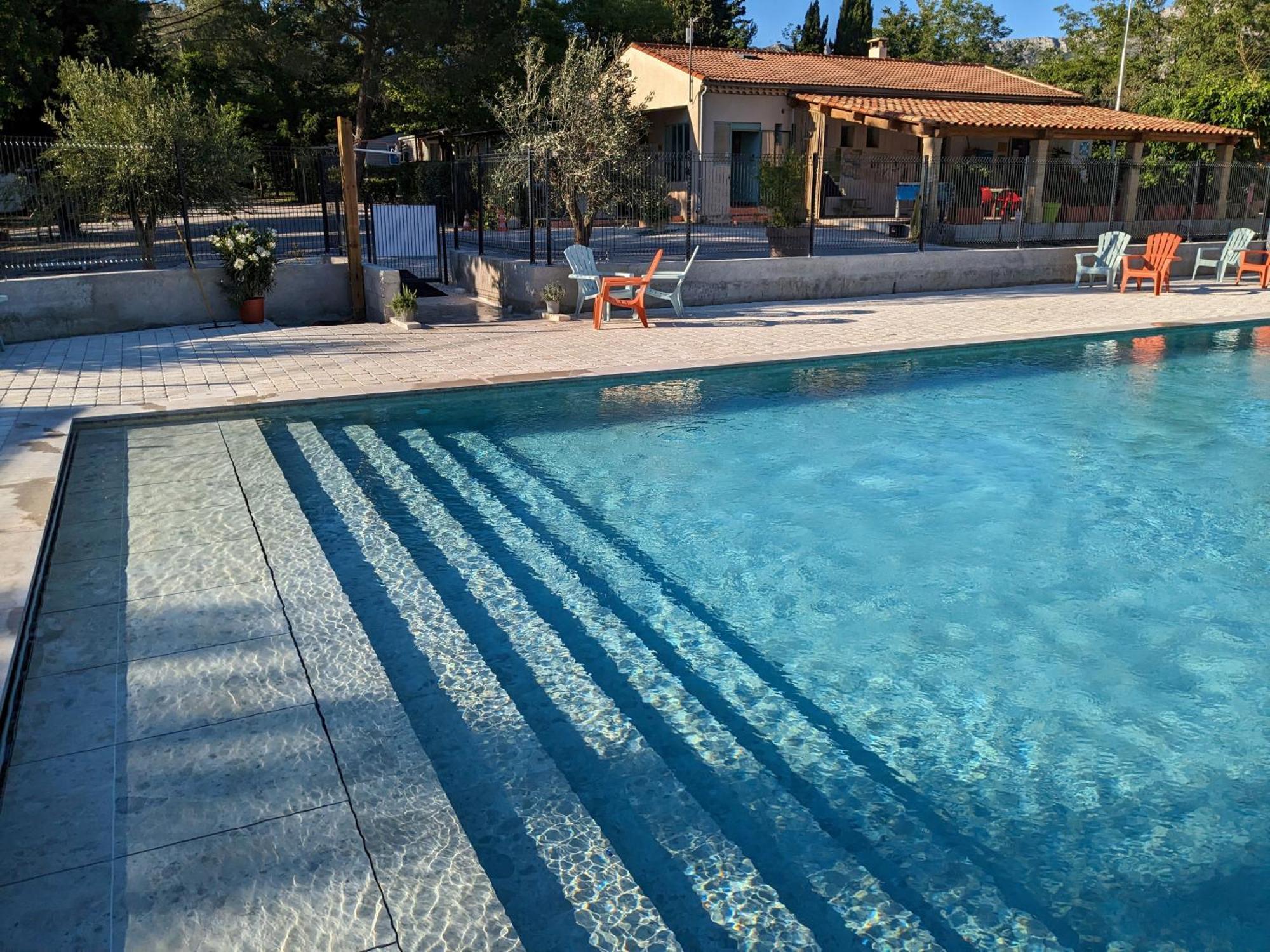 Camping Sainte Victoire Beaurecueil 외부 사진